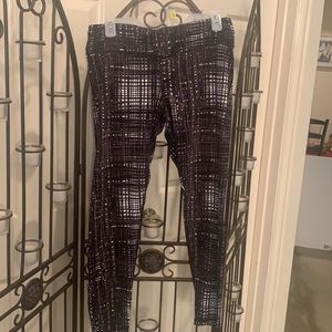 Tuff Athletic leggings .